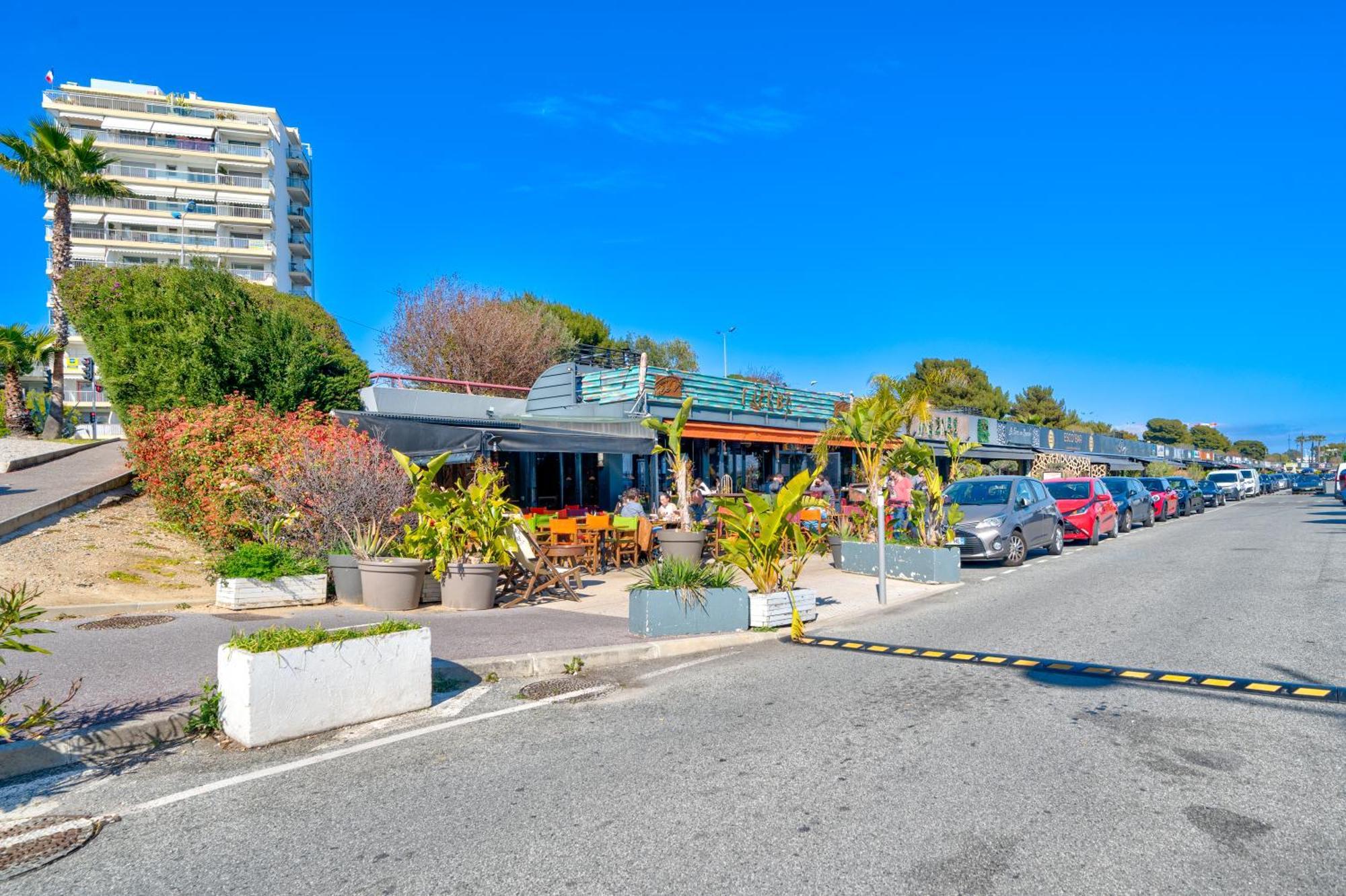 Magnifique 2 Pieces Vue Mer - Parking Proche Plage Saint-Laurent-du-Var Exterior photo