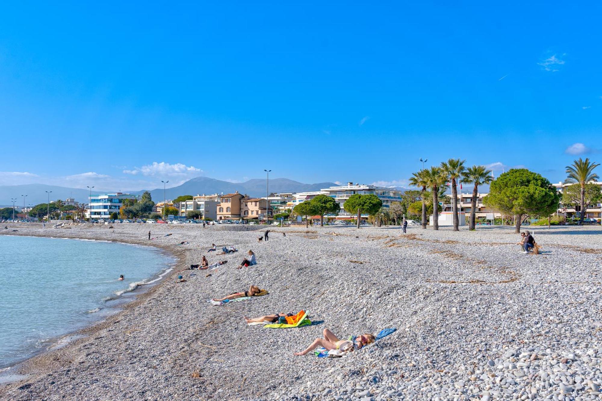 Magnifique 2 Pieces Vue Mer - Parking Proche Plage Saint-Laurent-du-Var Exterior photo